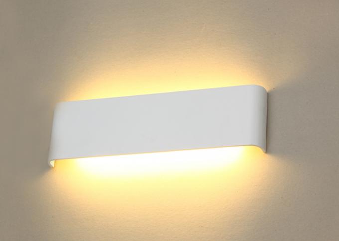 居間の高く軽い効率のための12W IP20の壁に取り付けられたライト