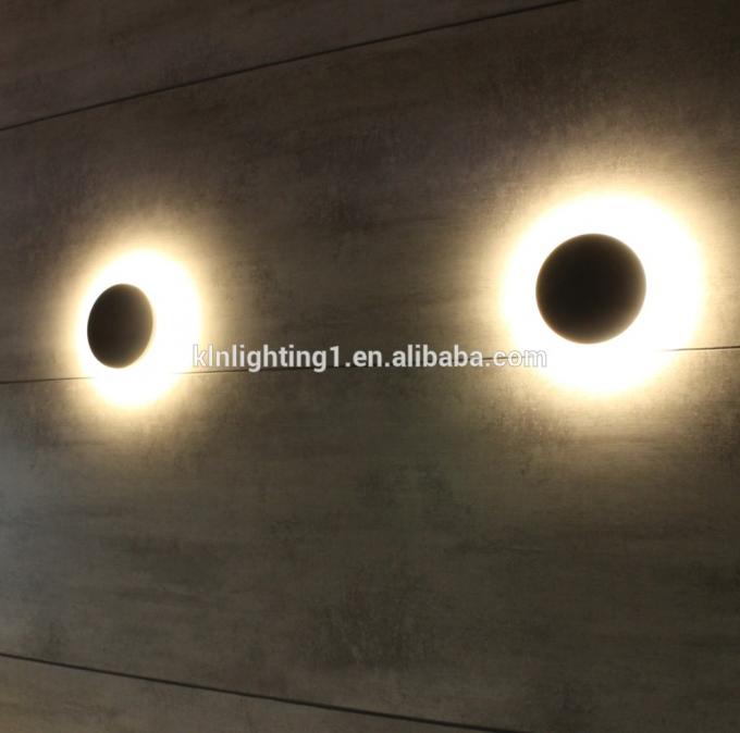 高く軽い効率12Wアルミニウム屋外LEDの壁ライトが付いている証拠LEDの壁ランプに水をまいて下さい